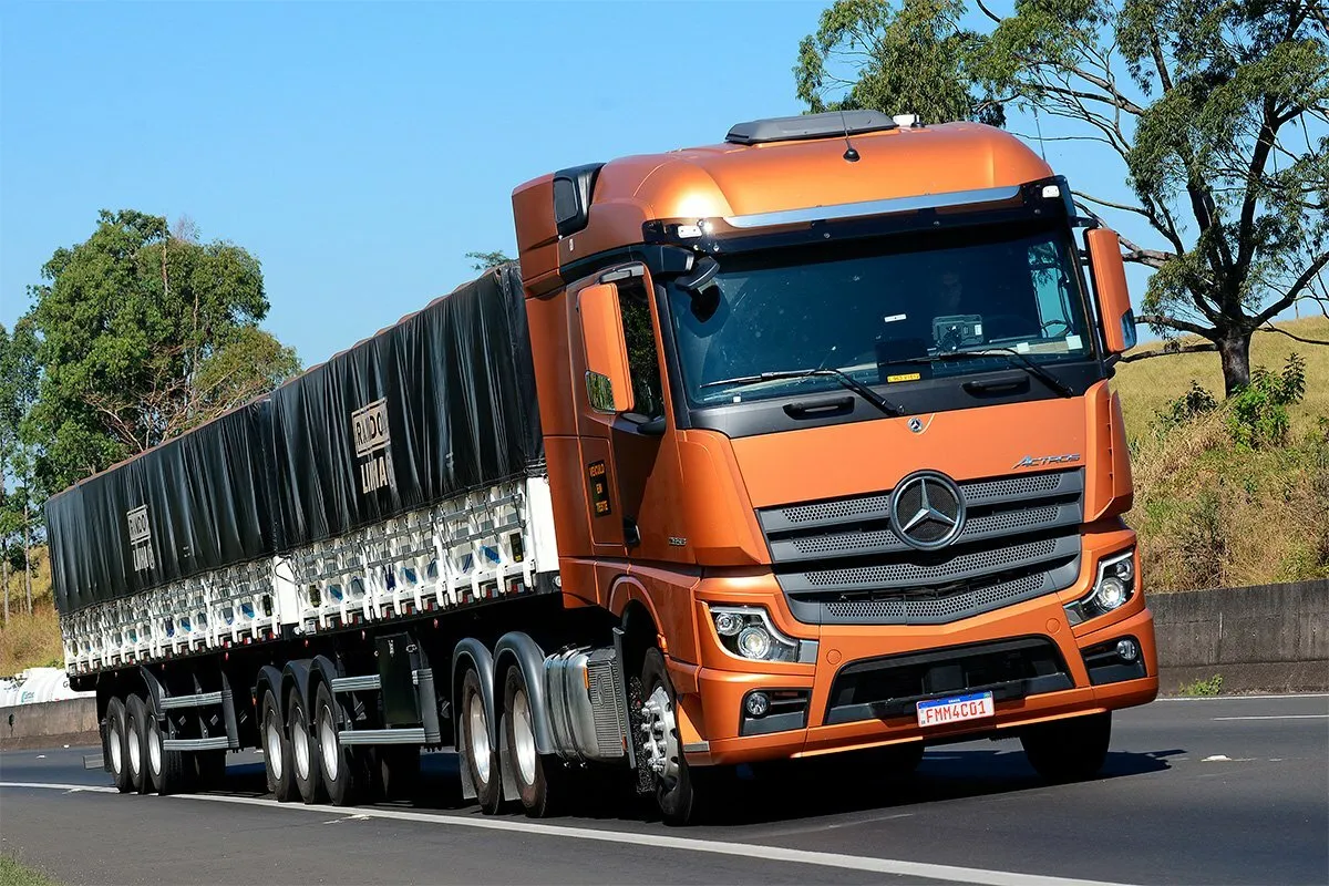 Mercedes-Benz prepara test-drive com um dos melhores caminhões da marca