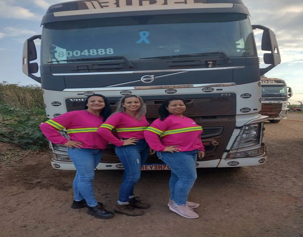 Mulheres começam a dominar o mercado dos caminhoneiros