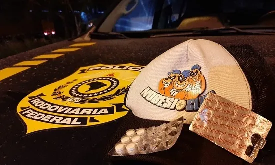 PRF intensifica fiscalização contra rebite e autua três caminhoneiros