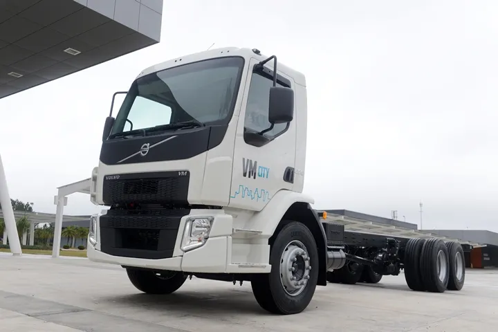 Prêmio AutoData 2021 de Caminhão do Ano, vai para a Volvo com o modelo VM City