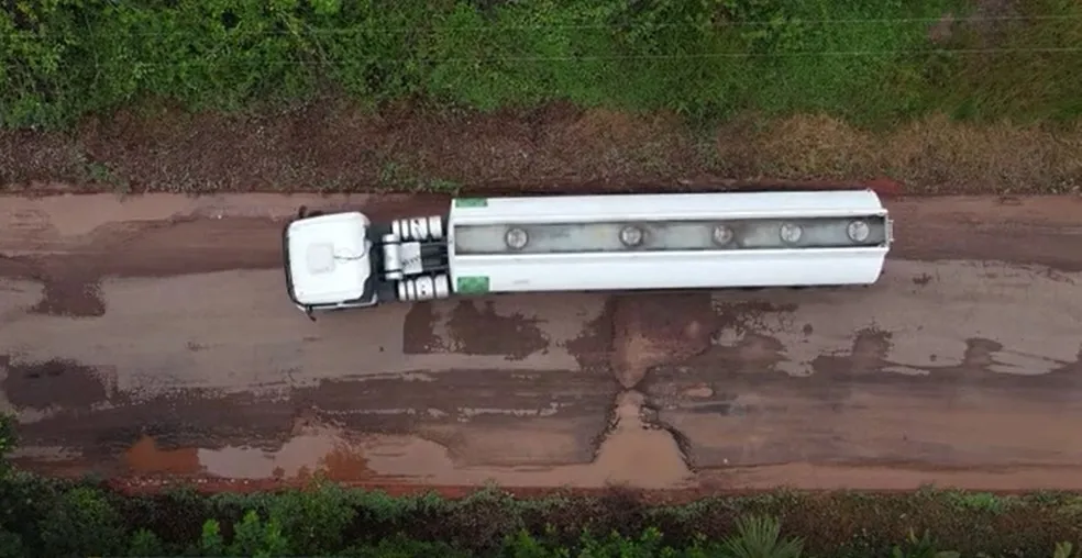 Caminhoneiros vem sofrendo com as péssimas condições da BR-174