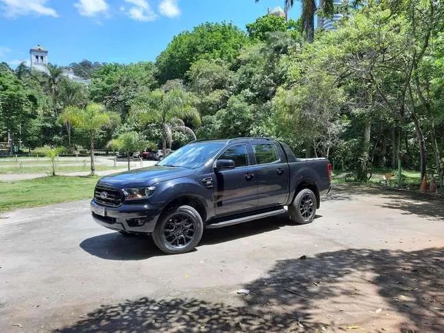 Nova picape Ford Ranger Black inova no mercado