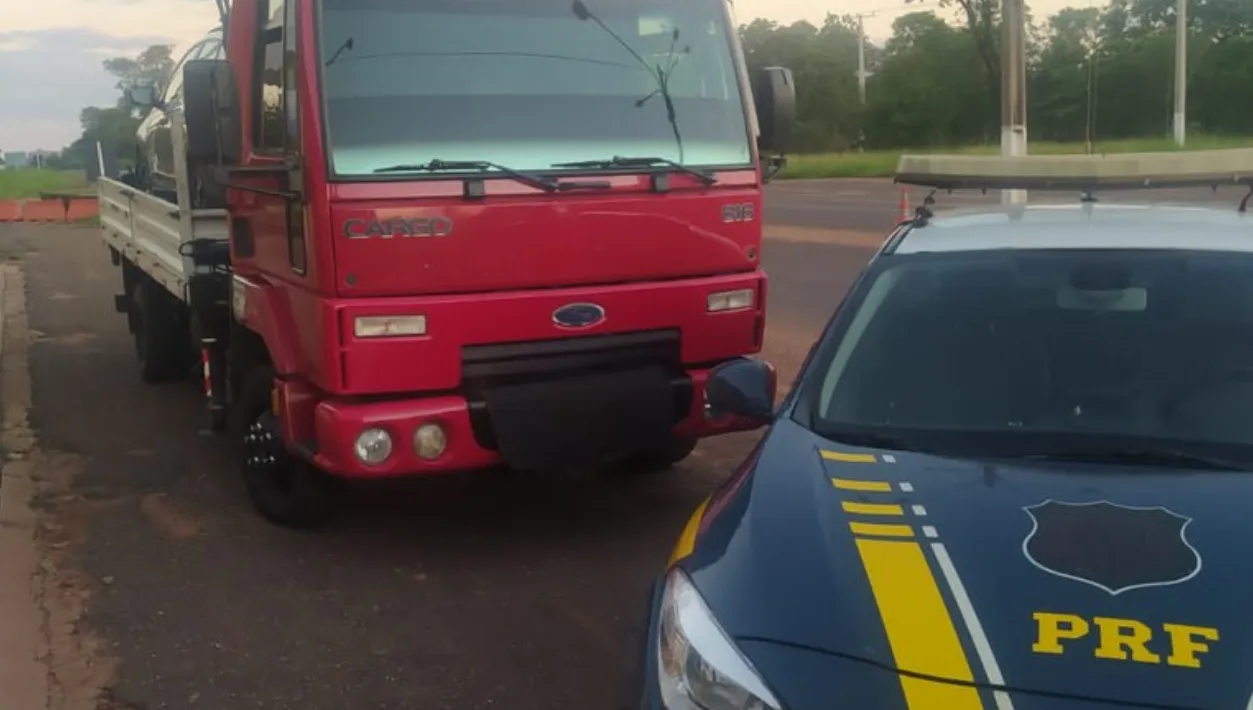 PRF recupera caminhão com placas clonadas em MS
