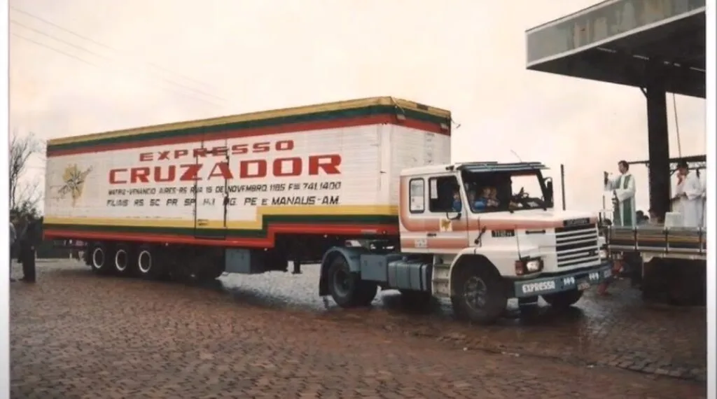 Transportadora Expresso Cruzador