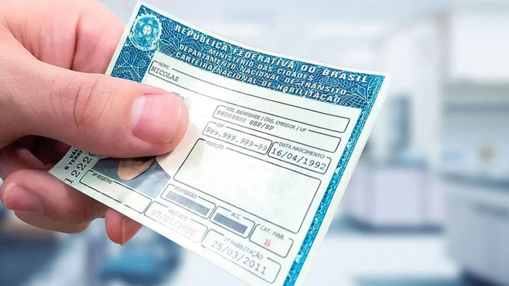 Contran aumenta prazo de validade da CNH para 2022