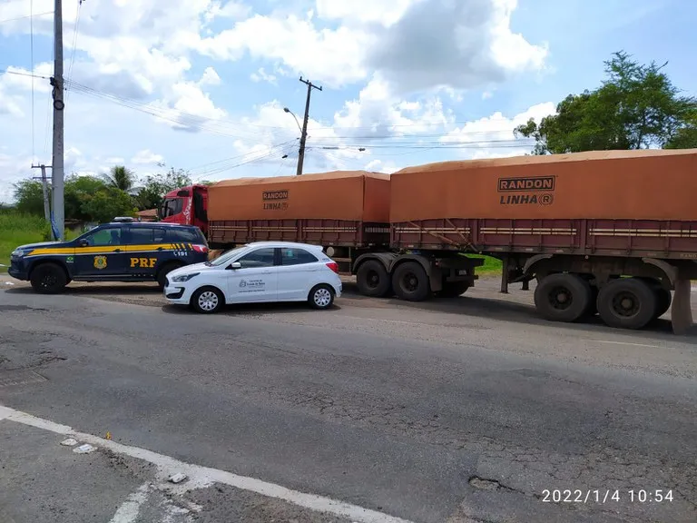 PRF apreende quase 40 toneladas de trigo por sonegação de tributos