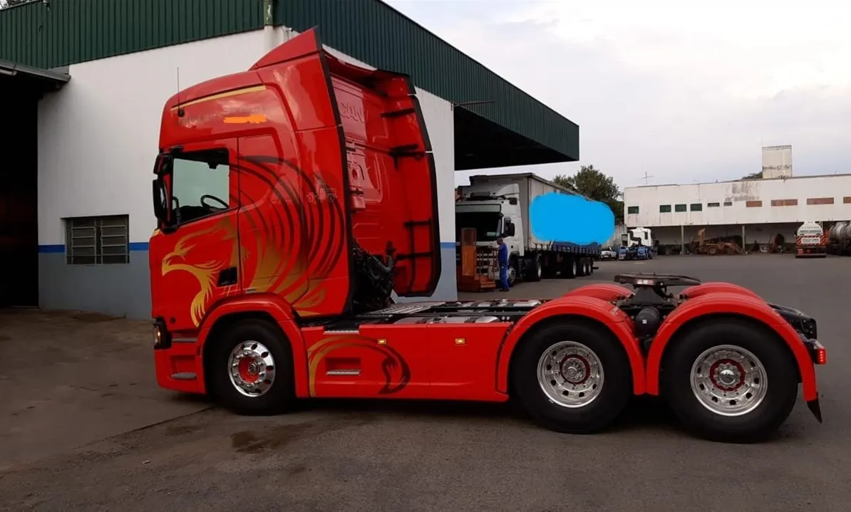 Scania R 450 edição Heróis da Estrada série limitada está sendo vendido abaixo de R$ 1 milhão