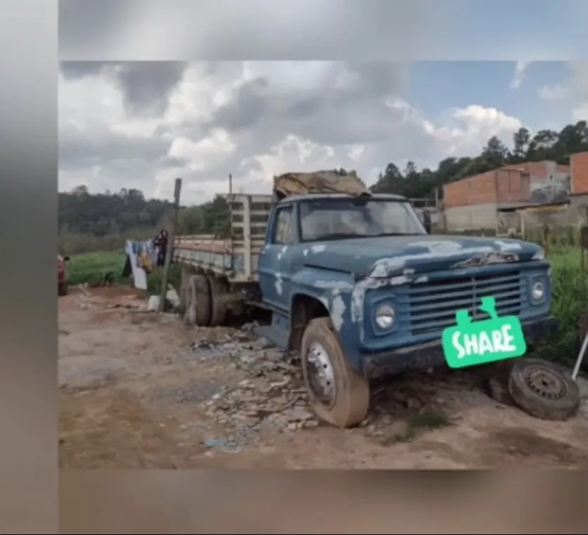 Caminhão Ford usado para vender