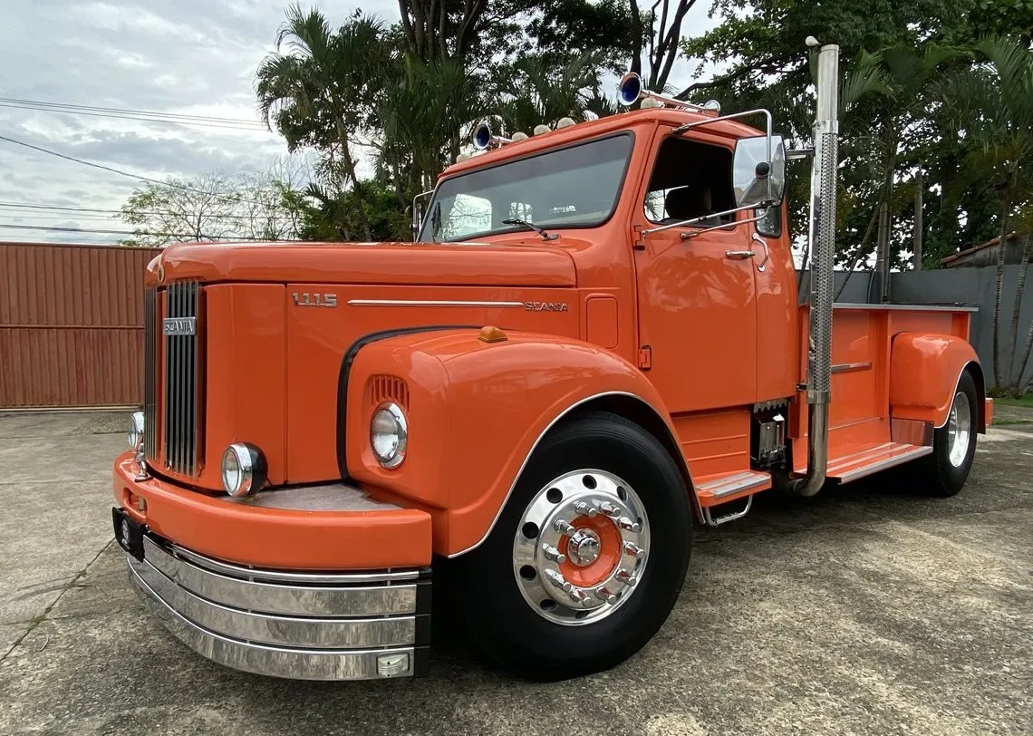 Scania 111 ano 1976 com 296 cavalos vira sucesso em Itu