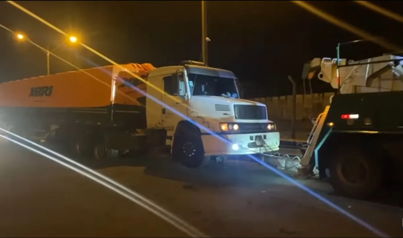 Video: Motorista sob o efeito de drogas é detido após percorrer 100 quilômetros de fuga cinematográfica