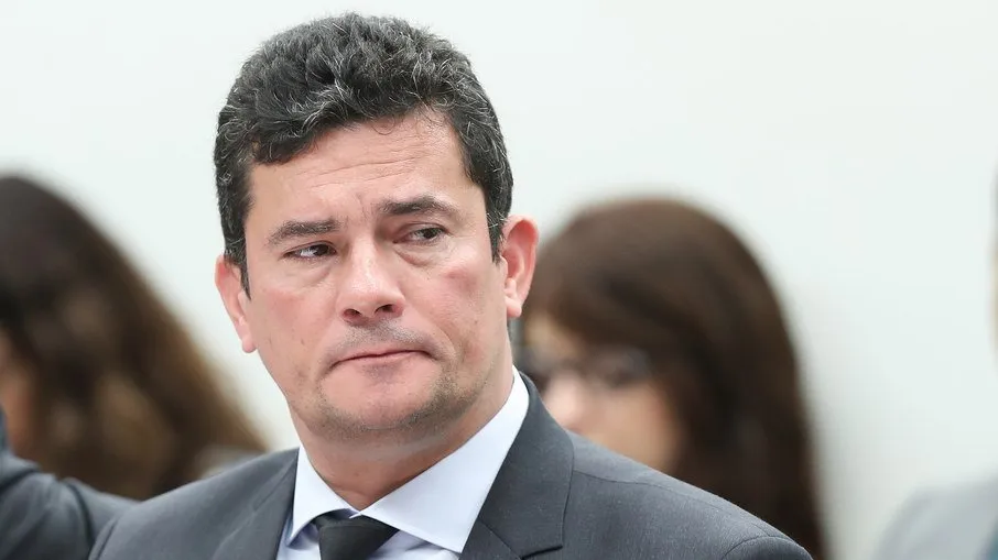 Sergio Moro fala em privatizar todas as estatais e chama Petrobras de atrasada