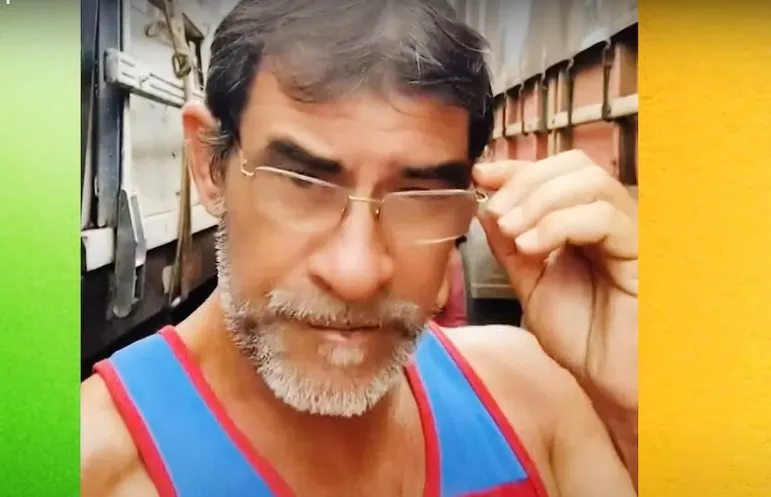 Caminhoneiro há 5 meses longe de casa manda recado para eleitores de Bolsonaro