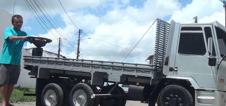 De um sonho de menino a um caminhão feito à mão&nbsp;