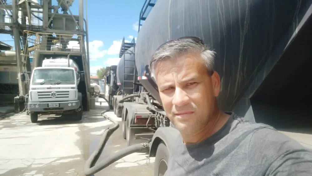 Liderança dos caminhoneiros, convocam greve em vários estados