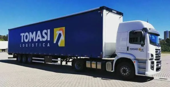 Tomasi Logística está contratando motorista carreteiro