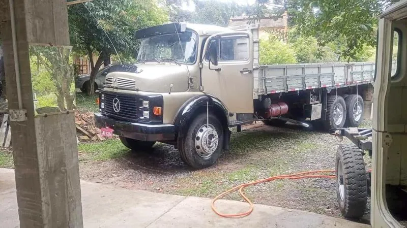 Após assalto, caminhoneiro e seu ajudante ficam três horas presos