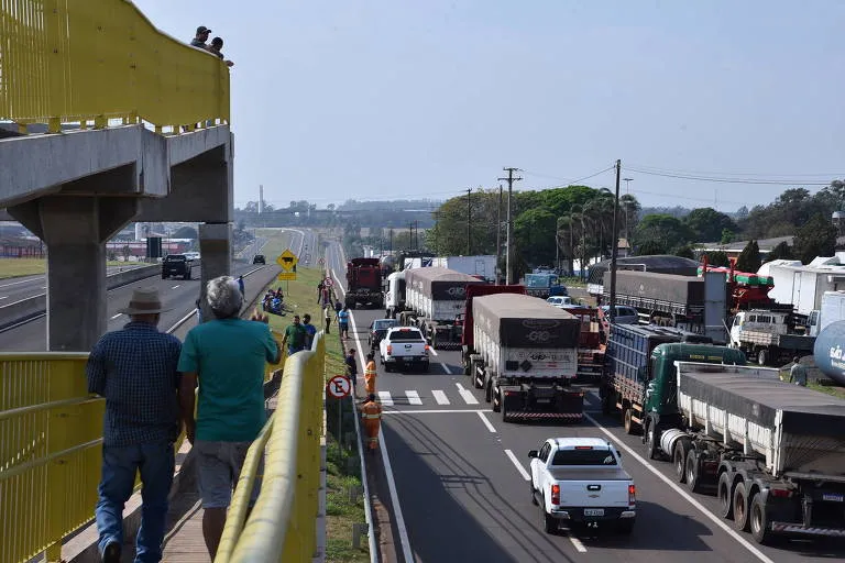 Viagens de longa distância podem acabar para caminhões no Brasil ?
