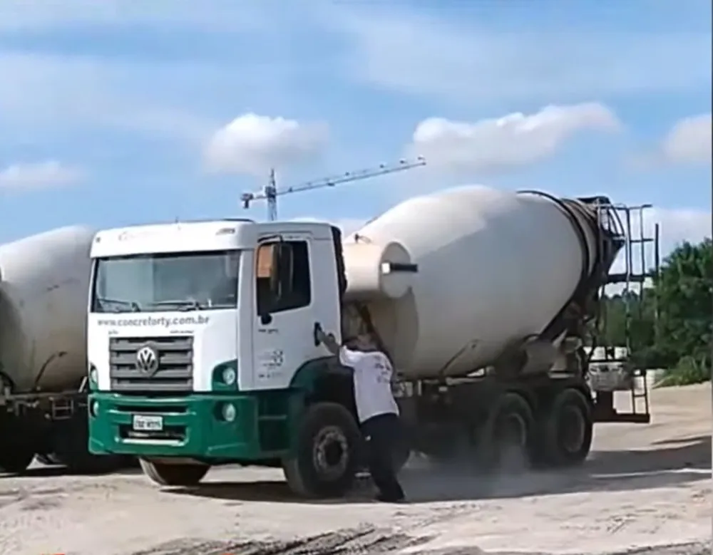 Brincadeira de mal gosto quase infartaram o caminhoneiro