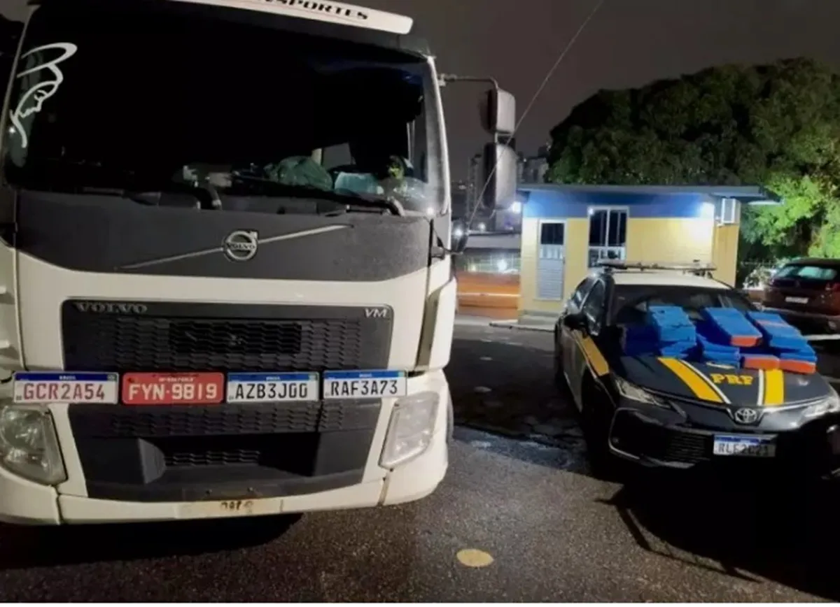 PRF encontra caminhoneiro em esgoto após tentar fugir por 12 quilômetros