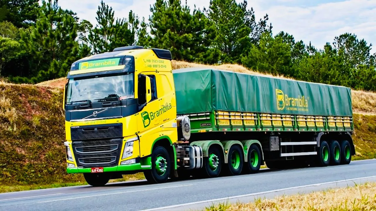 Transportadora Brambila abre vagas para motorista carreteiro e rodotrem
