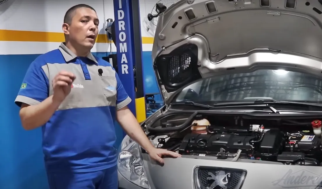 Porque os carros da marca Peugeot é chamada de bomba?