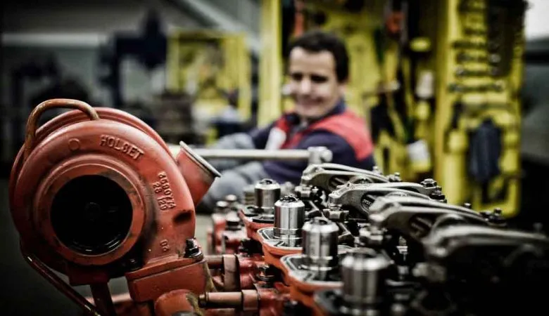 Porque baixa o nível do óleo do motor