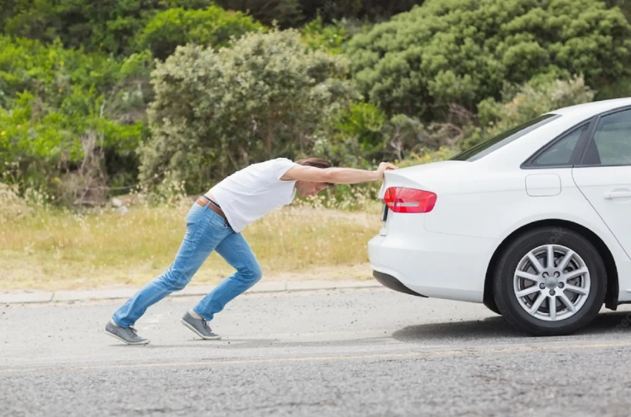 Carro automático pode dar tranco após bateria descarregar ?
