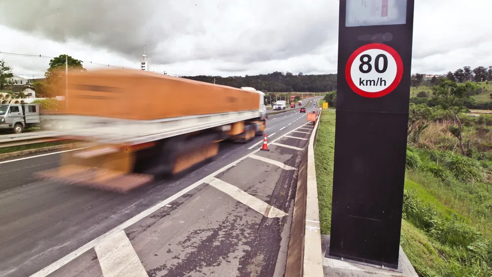 Existe Excesso De Velocidade Media