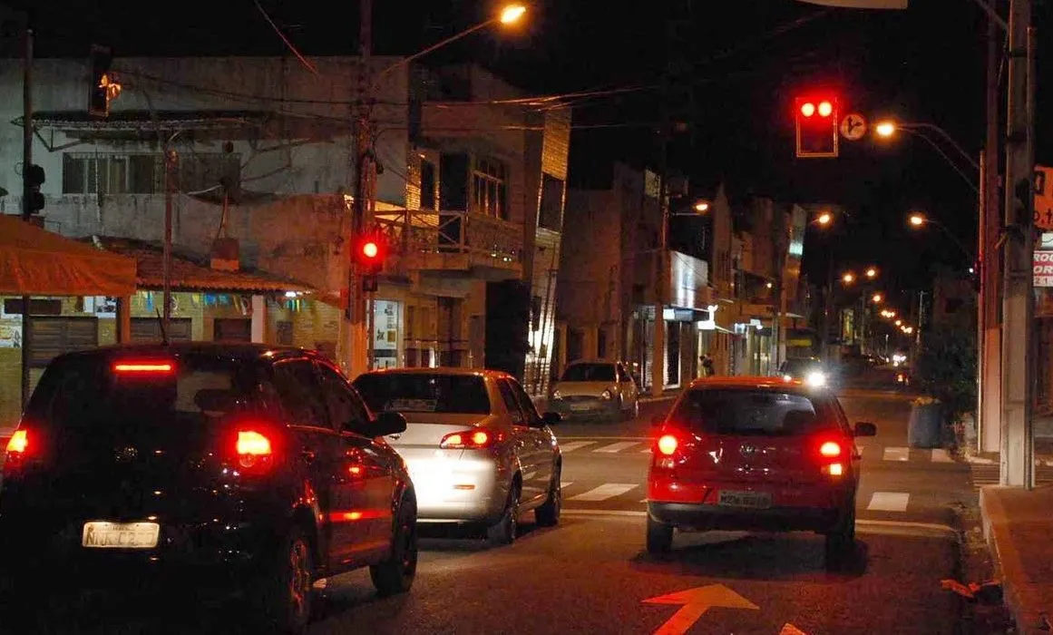 Quando avançar o sinal vermelho é permitido