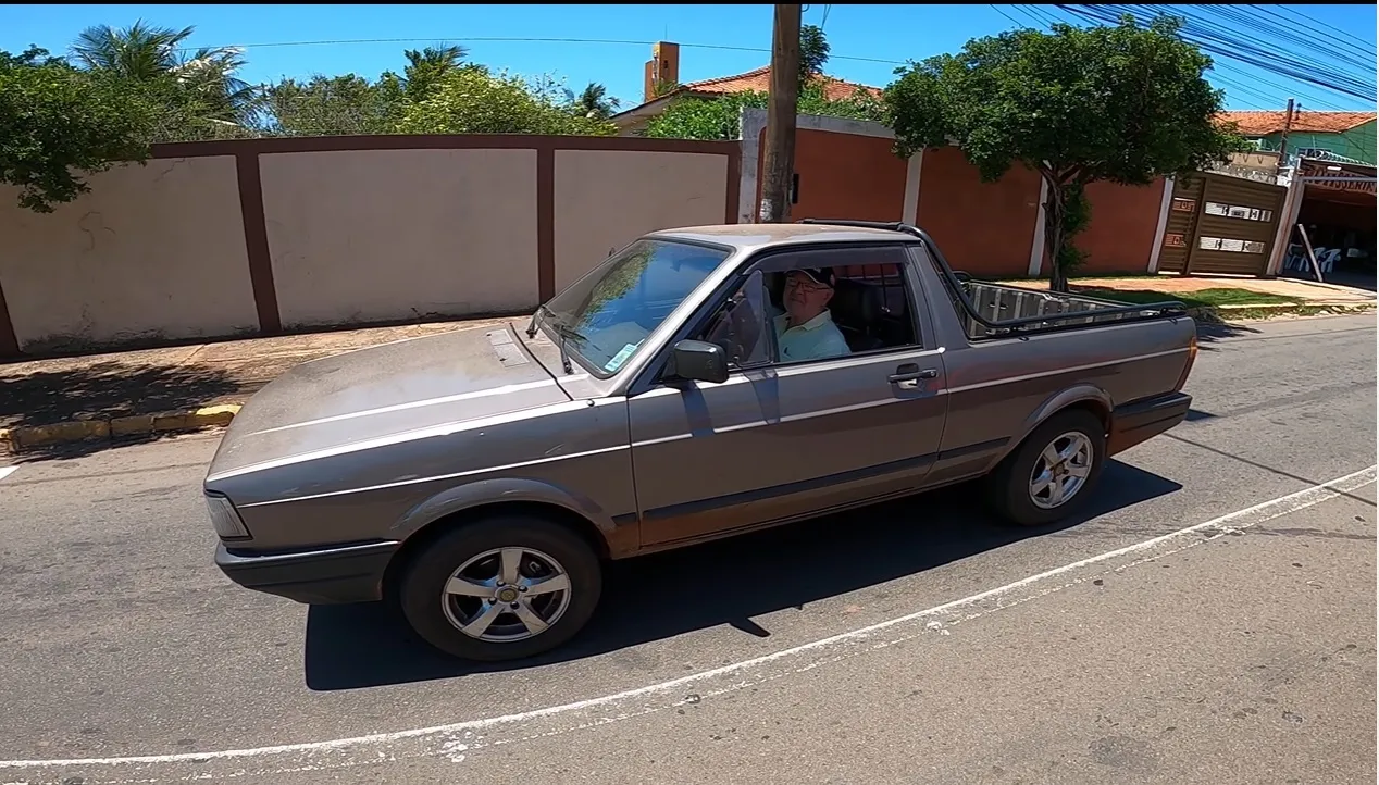 Vídeo: saveiro G1 com motor a diesel no Brasil