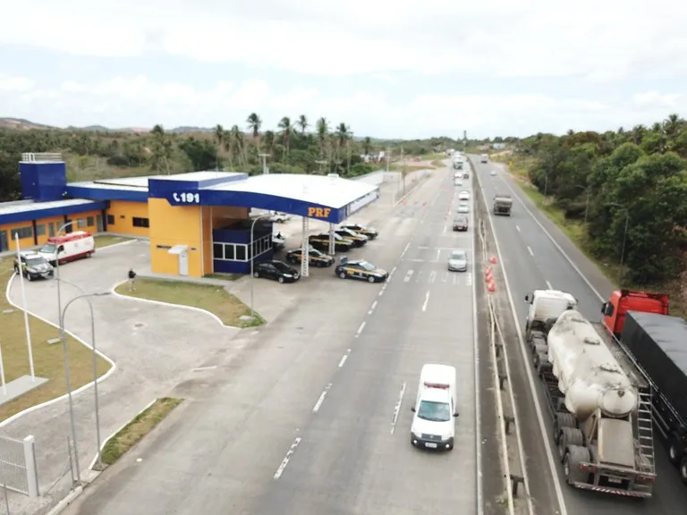Após quatro anos, PRF reabre unidade operacional na BR-101