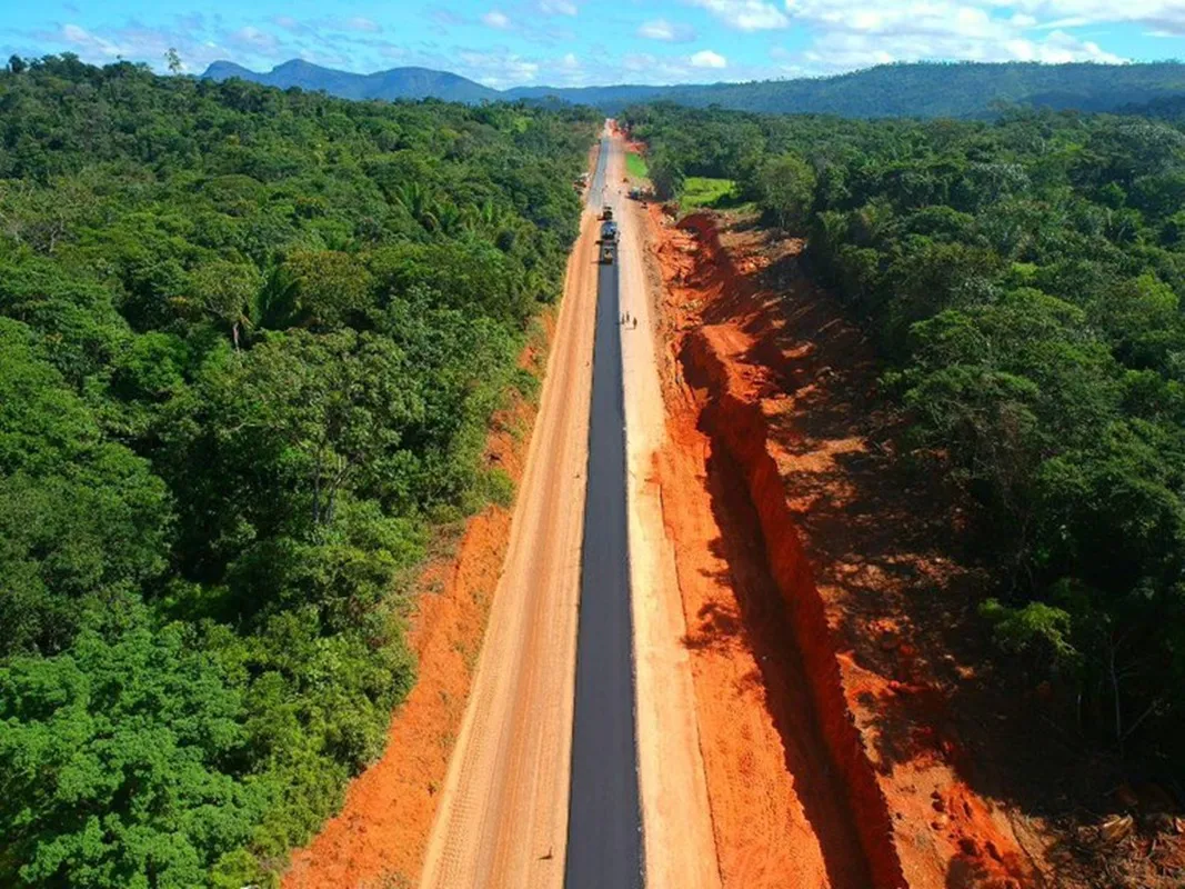 DNIT termina 2022 com várias obras em rodovias do Amazonas
