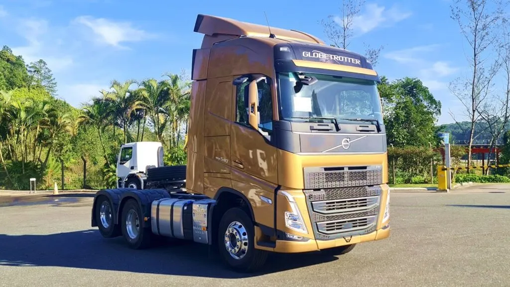 Conheça o Volvo FH 540 6X4 2022 com novo eixo suspensor