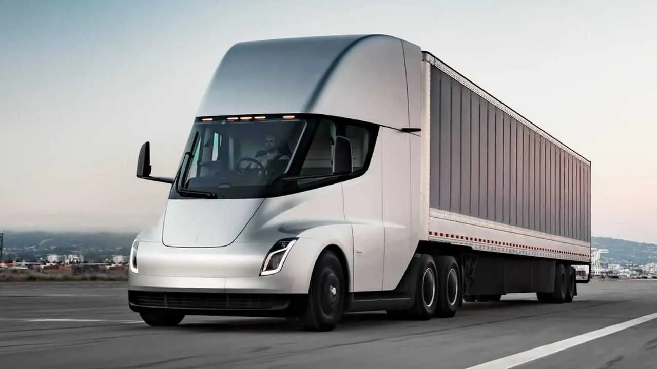 Tesla semi promete revolucionar o mundo dos transportes de cargas, confira.