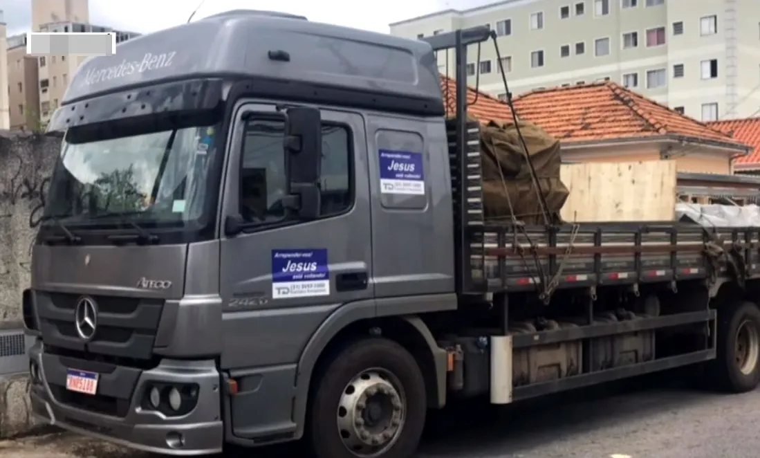 Caminhoneiro vítima de sequestro é resgatado pela guarda civil após denúncia anônima em São Paulo