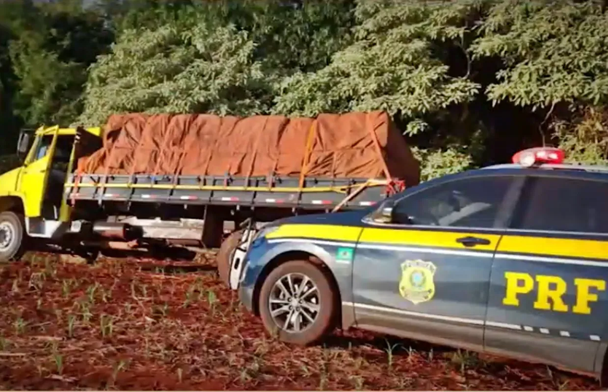 Caminhão com contrabando é perseguido pela polícia rodoviária federal