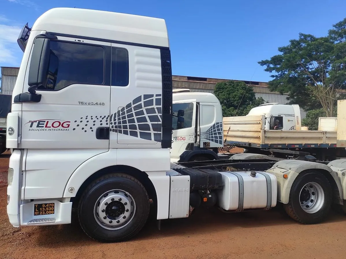 Telog abre processo seletivo para contratar motoristas carreteiros