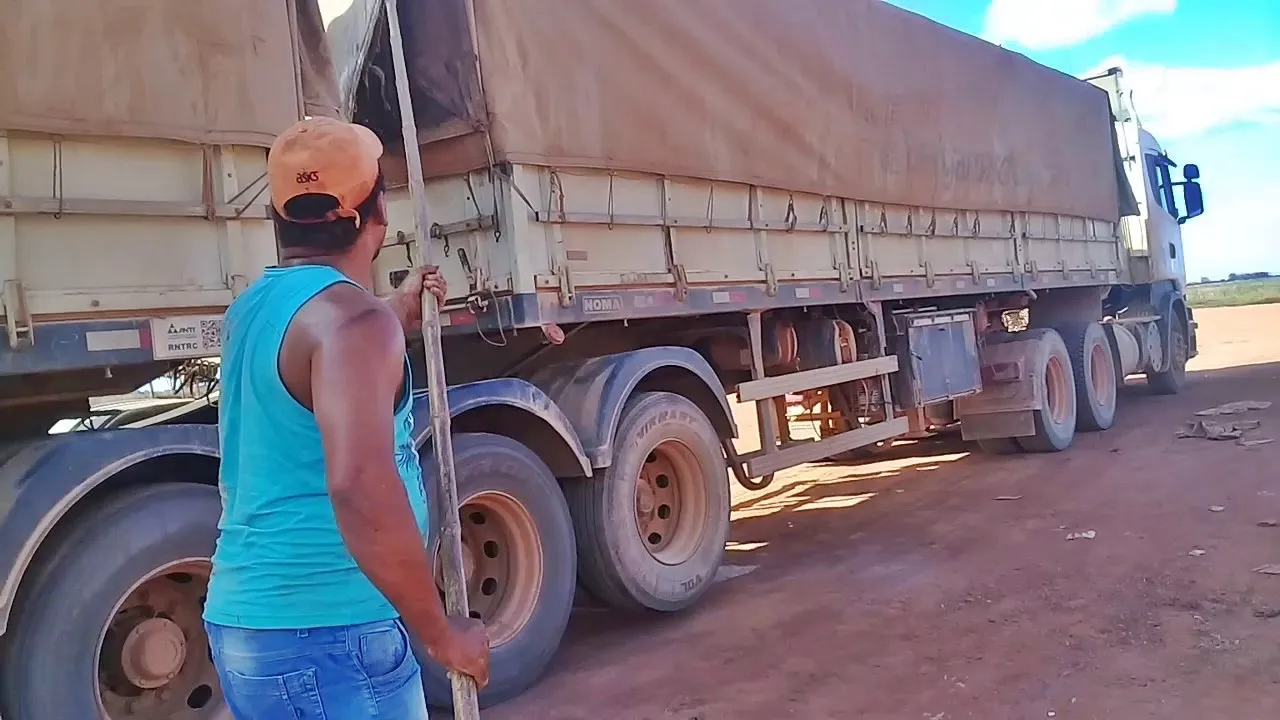 Veja quanto ganha um carreteiro por mês