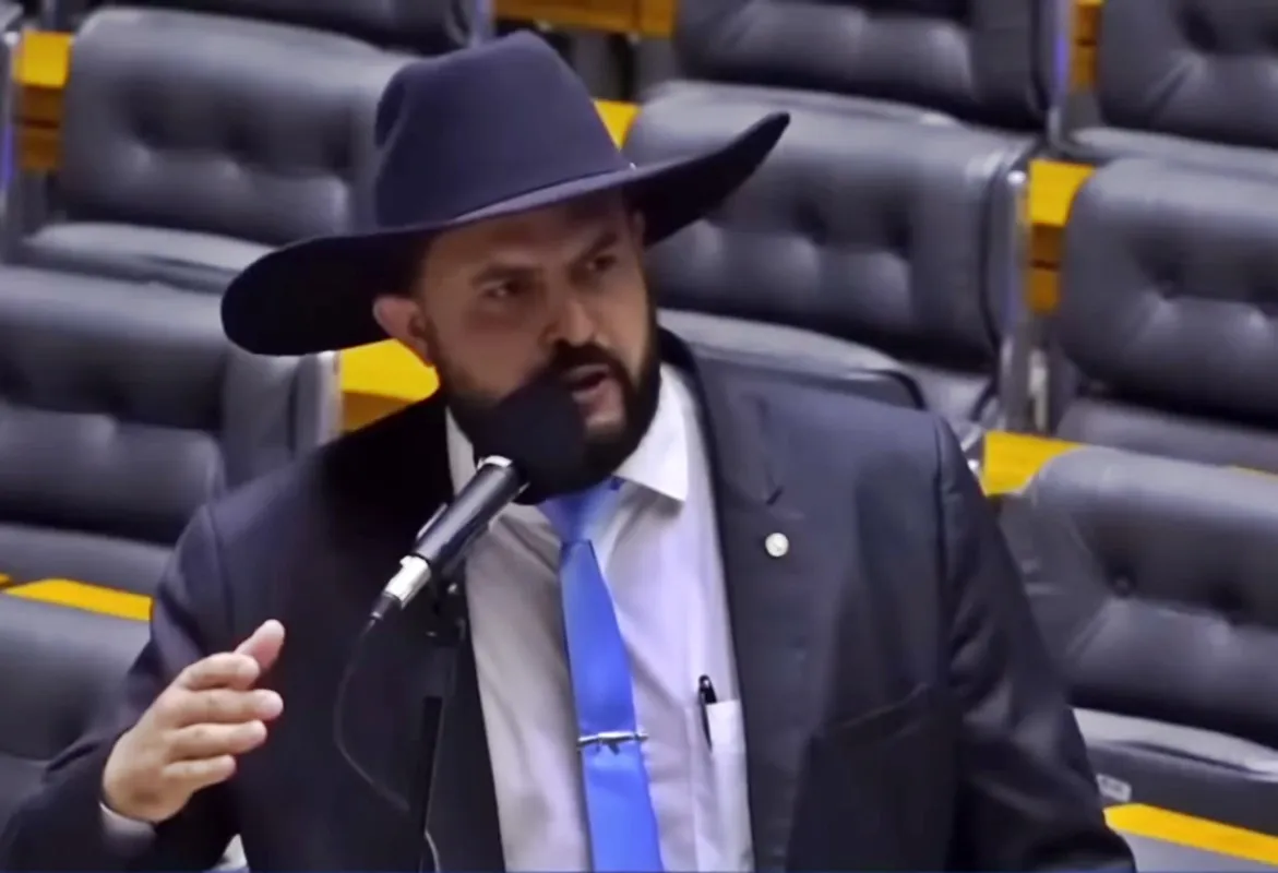 Zé Trovão: o homem que puxou a fila da MP do Frete para os caminhoneiros