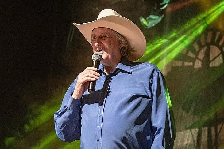 Cantor Sergio Reis