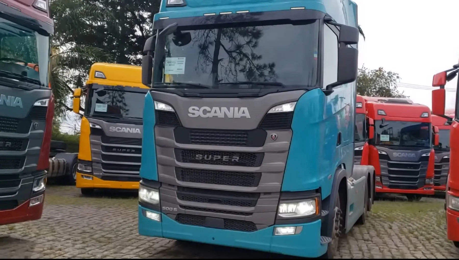 Veja o primeiro caminhão Scania com quebra-sol elétrico