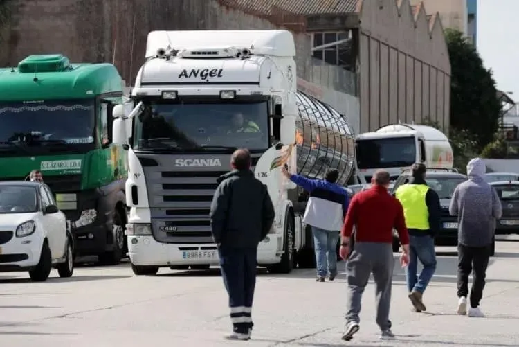 Caminhoneiros brasileiros insatisfeitos com a falta de valorização buscam oportunidades em outros países