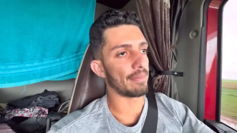 Caminhoneiro mostra quanto faturou com o seu caminhão