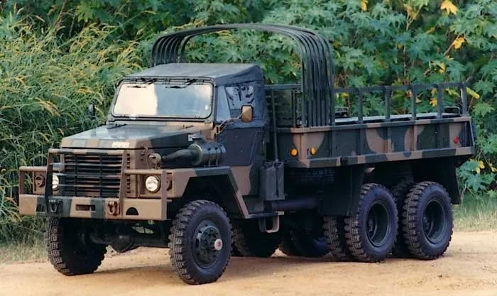Engesa EE-25