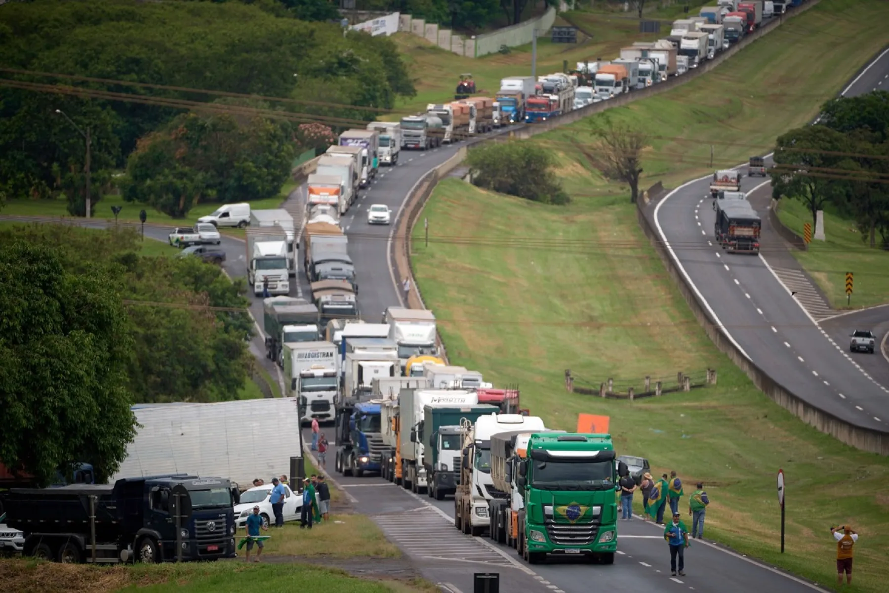 Motoristas terão que trabalhar mais com nova alteração na lei dos caminhoneiros?