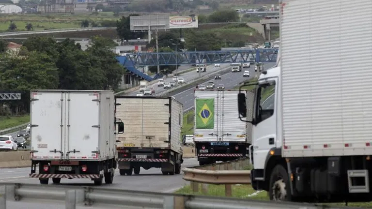 STF quer vingança contra as transportadoras e autônomos, diz caminhoneiro