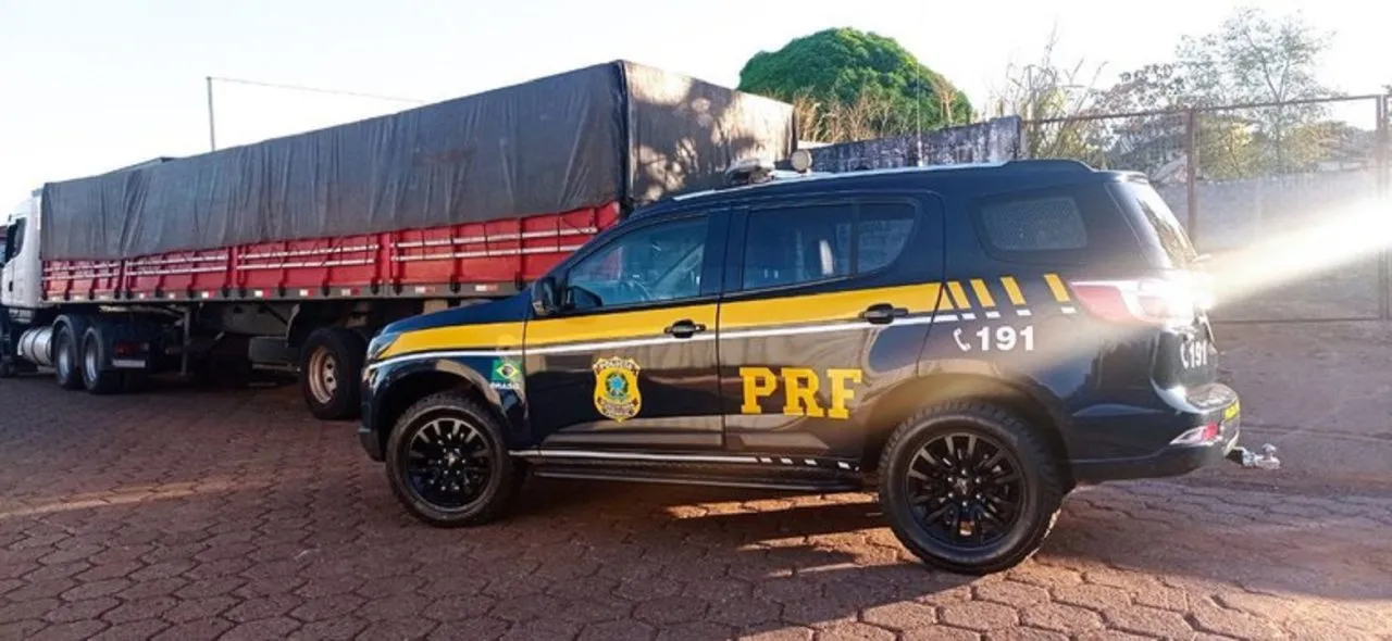 BR 153: PRF apreende carreta adulterada