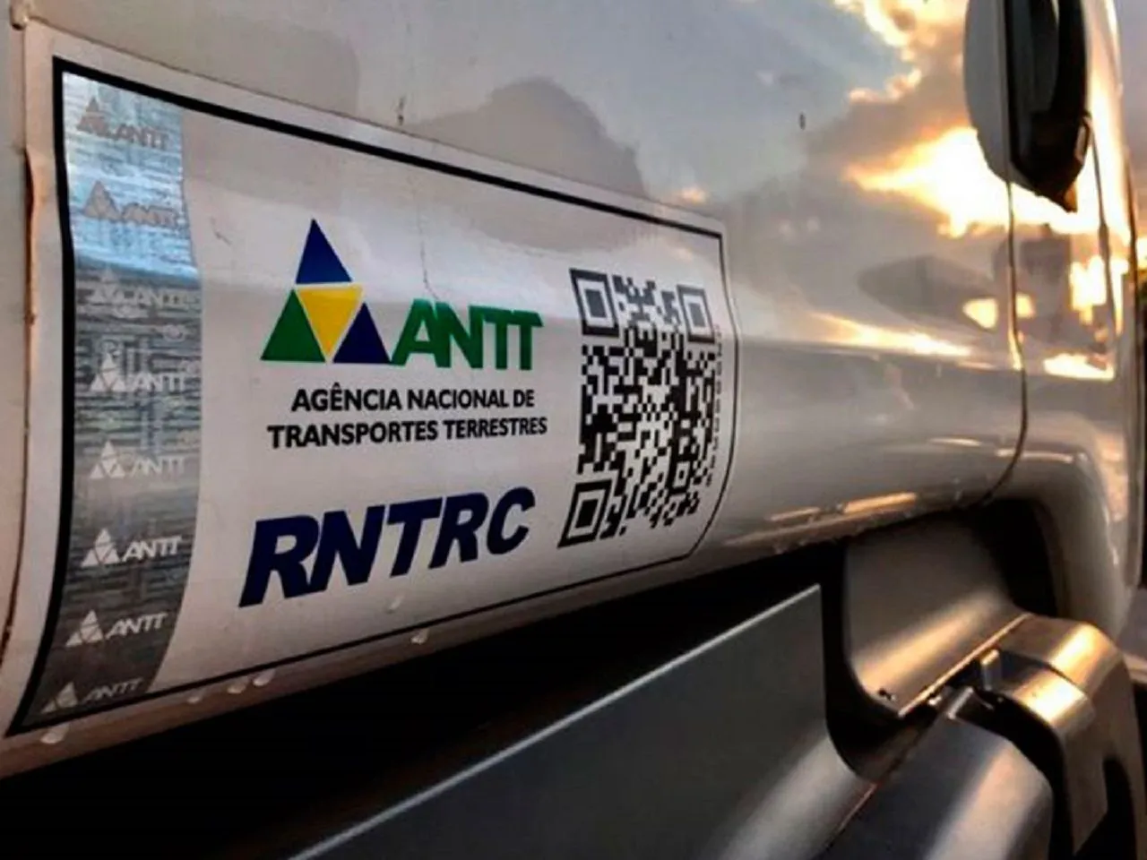 Calendário para atualização obrigatória do RNTRC é publicado, veja se seu nome está na lista