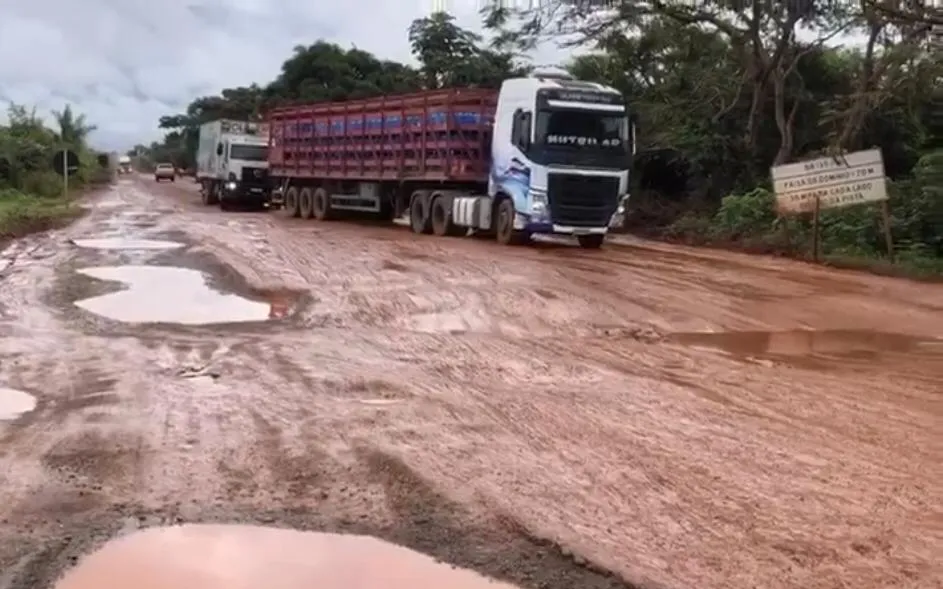 Caminhoneiros pedem socorro e providências urgentes para melhorias nas estradas do Piauí e Maranhão