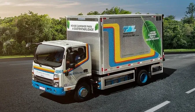Transportes Bertolini abre vagas para motorista categoria D